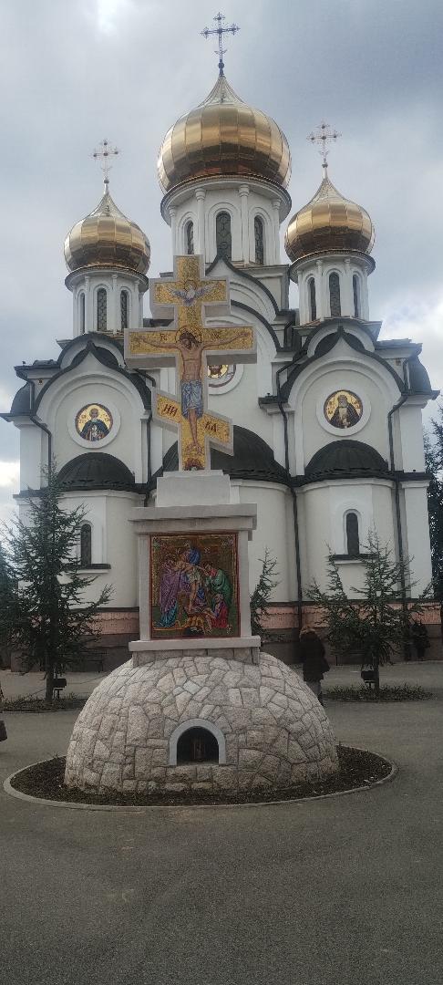Много лепоте је уграђено о хришћанство Ruska crkva Bijeljina